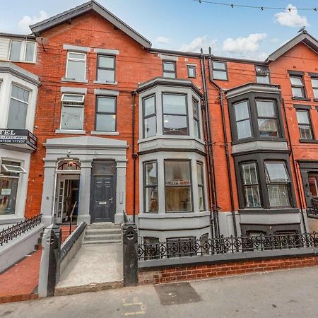 Charles Alexander Short Stay - Charnley House Apartments Blackpool Exterior photo