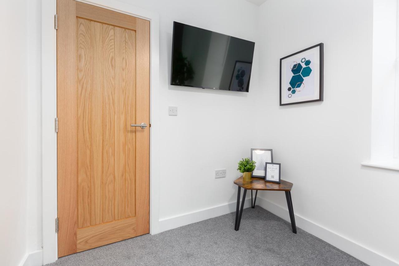 Charles Alexander Short Stay - Charnley House Apartments Blackpool Exterior photo